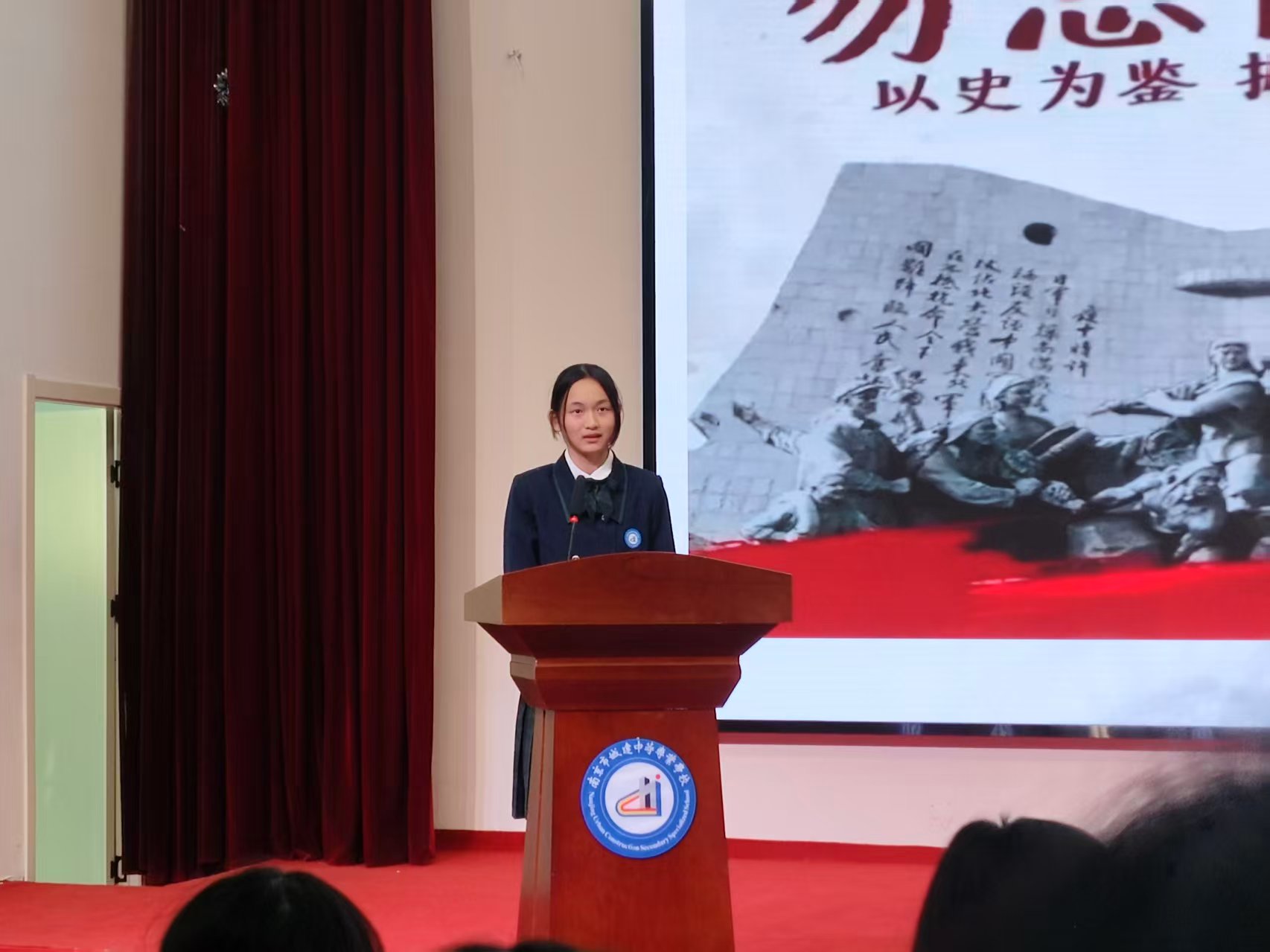 图片关键词