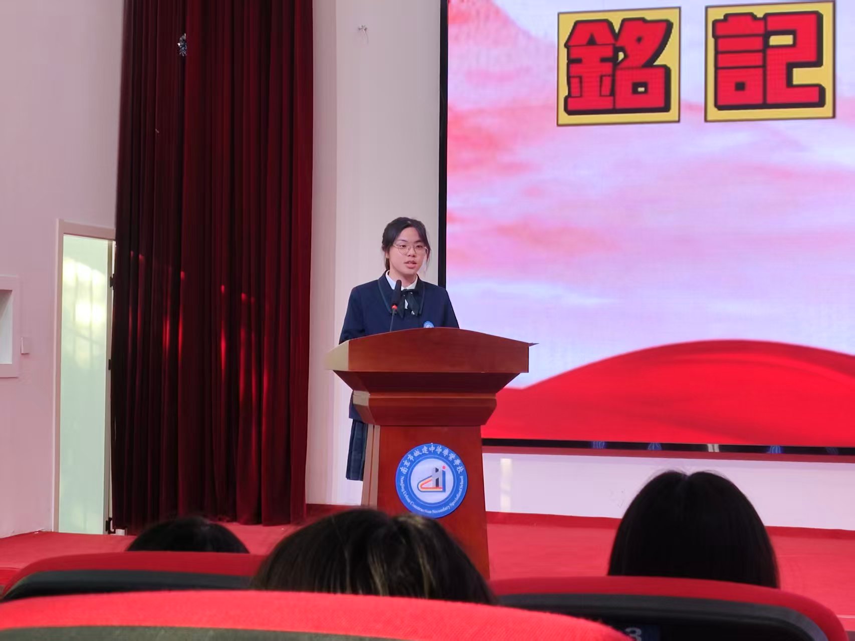 图片关键词