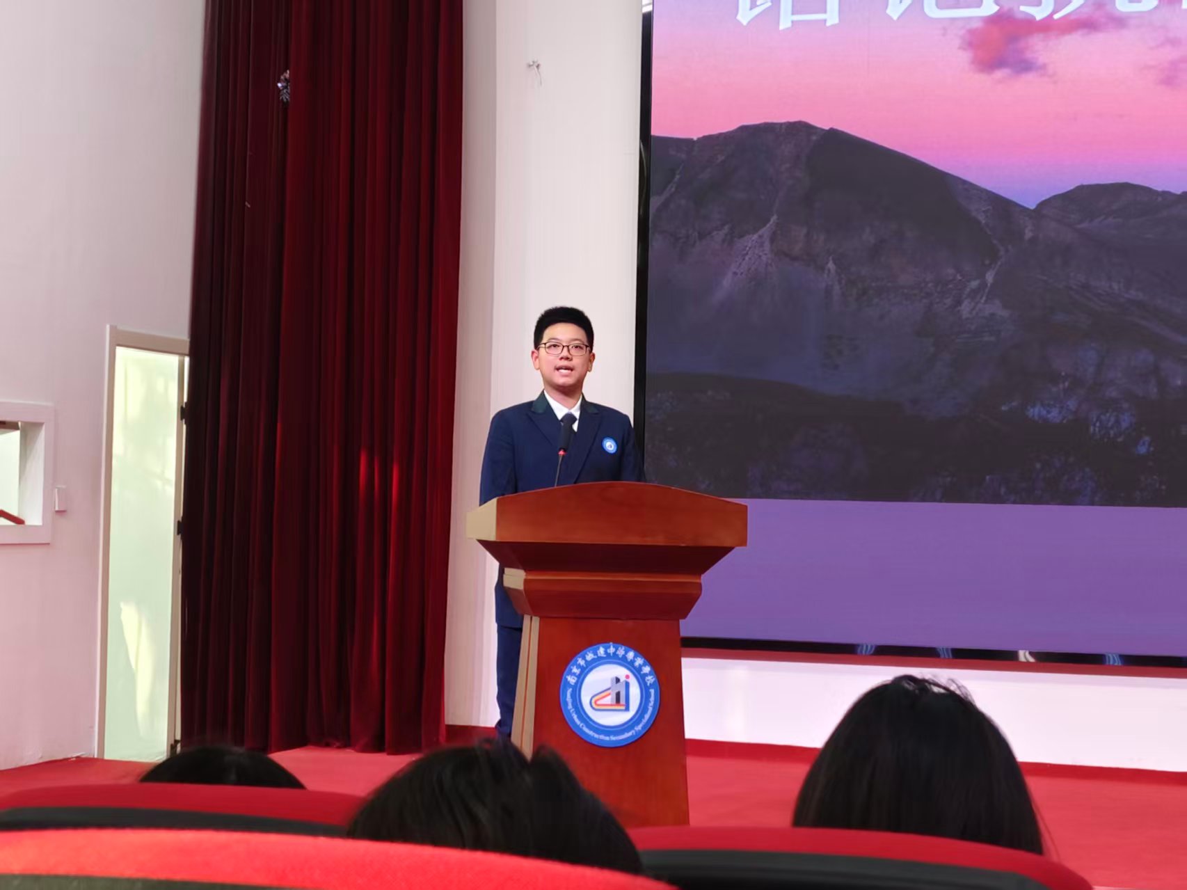 图片关键词