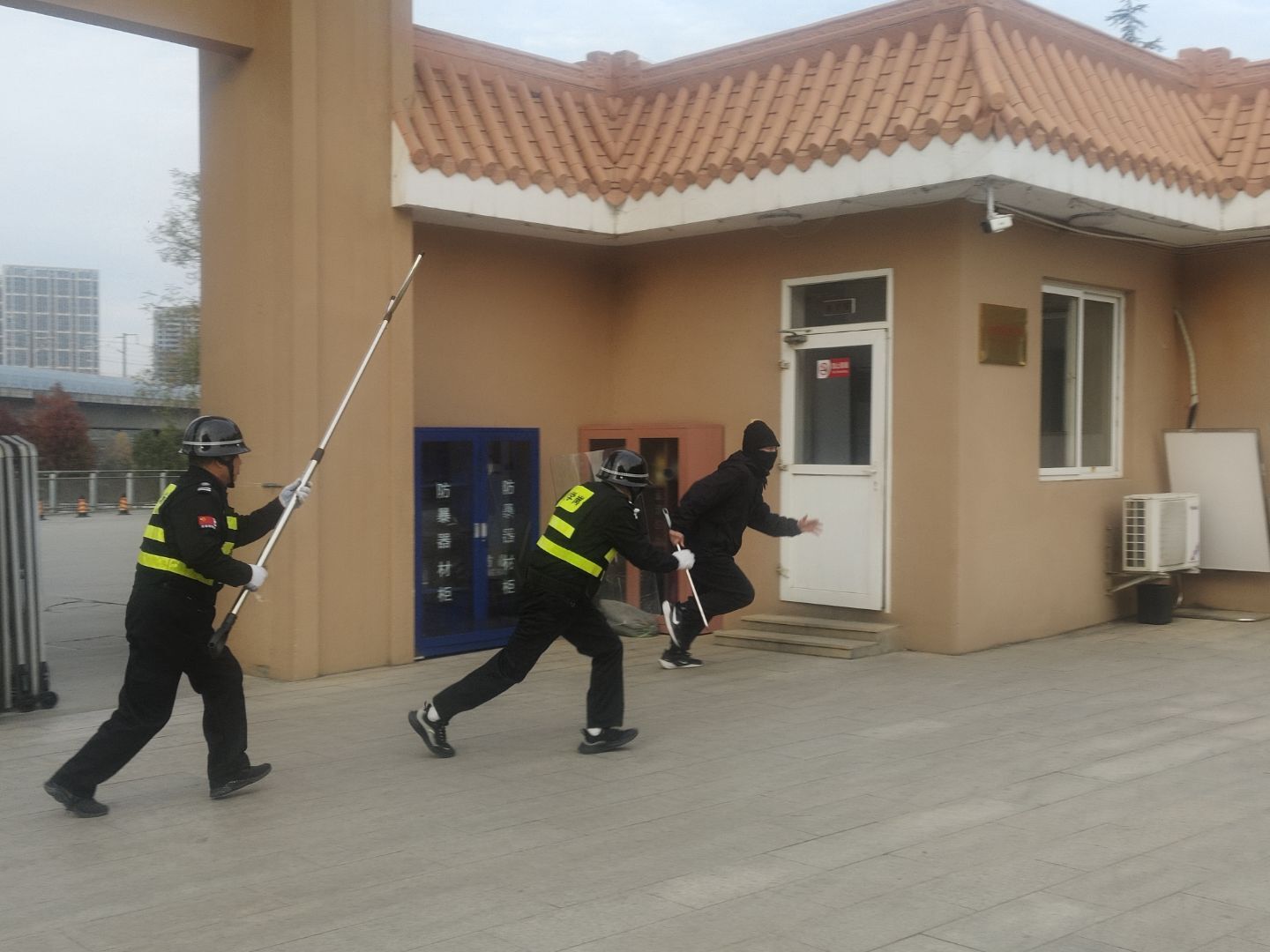 图片关键词