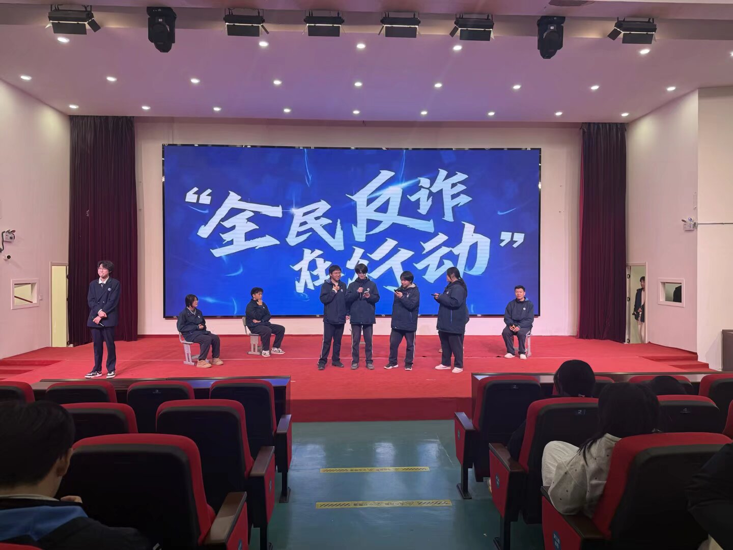 图片关键词