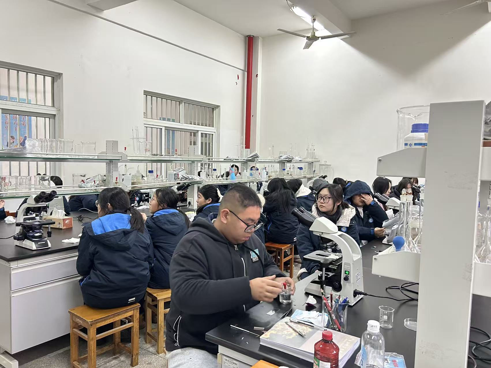图片关键词 图片关键词