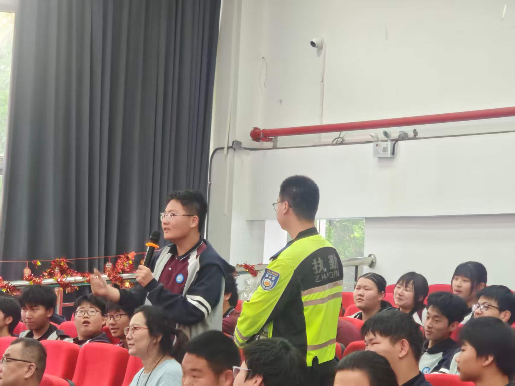 图片关键词