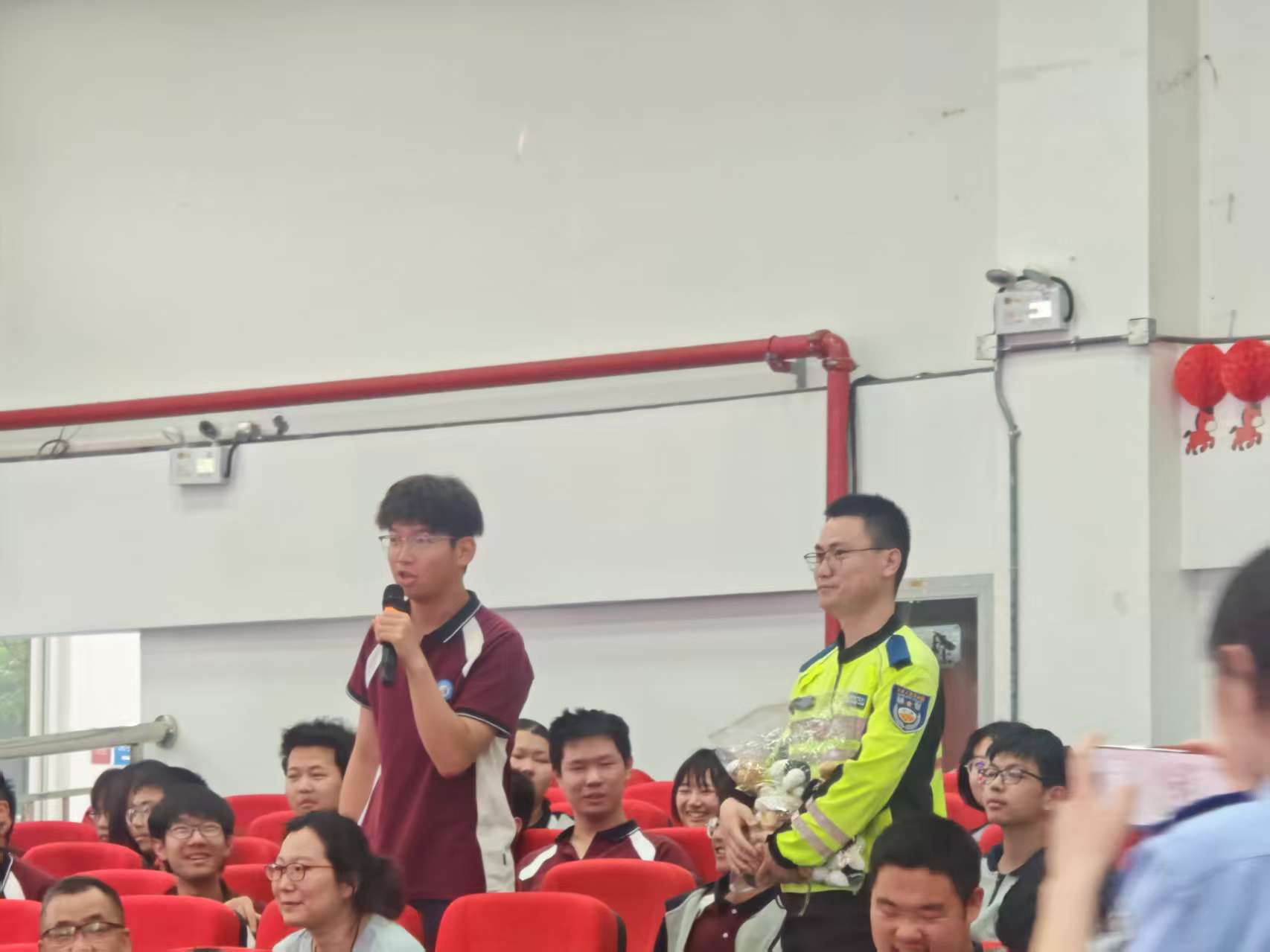 图片关键词